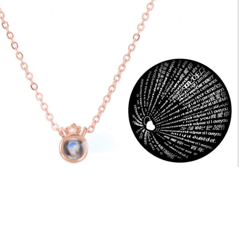 Collier avec projection « Je t’aime » en 100 langues