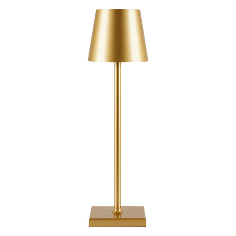 Lampe Table Métal Haut Pied LED - Style Américain Nordique - Hôtel Bar - USB Protection Yeux