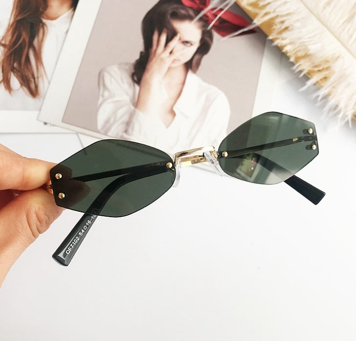 Lunettes de soleil ovales rétro vintage